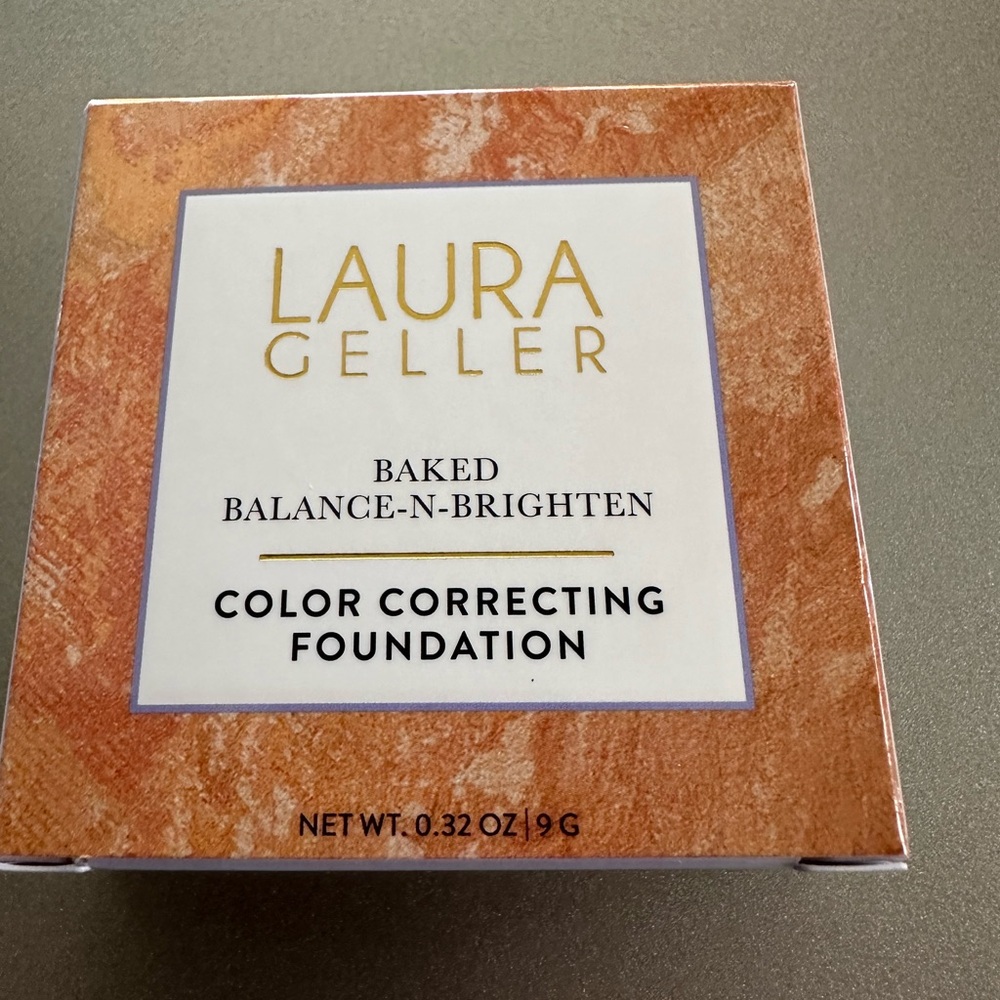 New in box Laura Geller Balance-N-Brighten Color Correcting Foundation, light